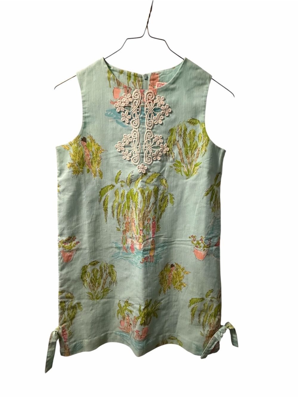 Lilly Pulitzer Pastel Green Sleeveless Shift Top with Floral Willow Print Girls